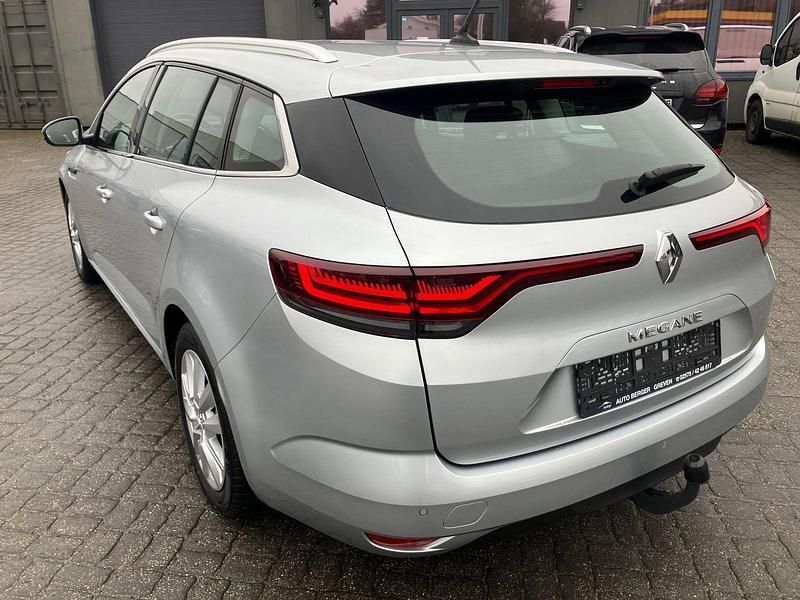 Gebraucht Renault Mégane GrandTour Business 116 PS (85 kW) 2021 Silber Kombi