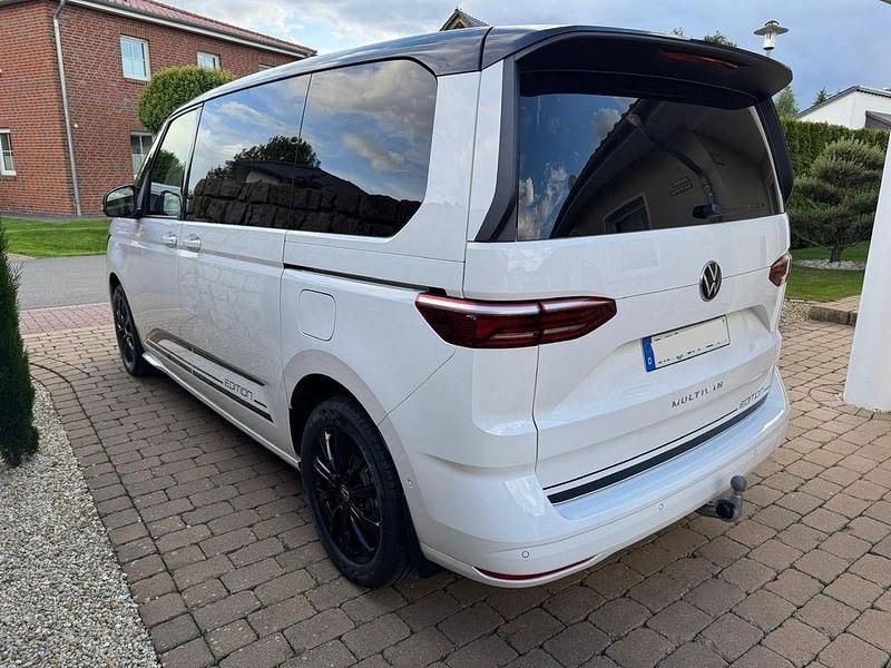 Gebraucht VW Multivan Edition 150 PS (110 kW) 2025 Weiß Van