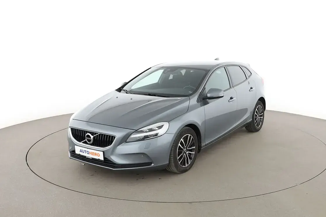 Gebraucht Volvo V40 Momentum 152 PS (111 kW) 2018 Kombi