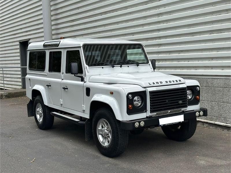 Weiß Gebraucht 2013 Land Rover Defender SUV | 48.990 € (Teuer) - Bild 1/4