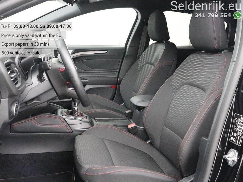 Gebraucht Ford Focus ST-Line X 125 PS (91 kW) 2021 Schwarz Limousine