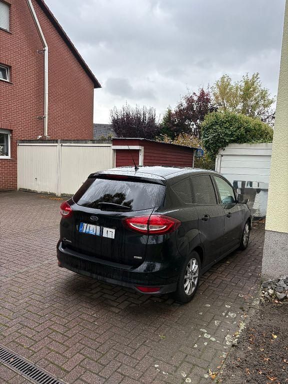 Schwarz Gebraucht 2017 Ford C-MAX Cool & Connect Van / Kleinbus | 10.400 € (Guter Preis) - Bild 1/4