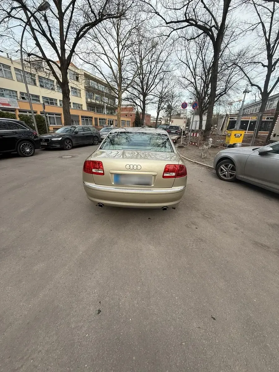 Gebraucht Audi A8 260 PS (191 kW) 2005 Gold Limousine