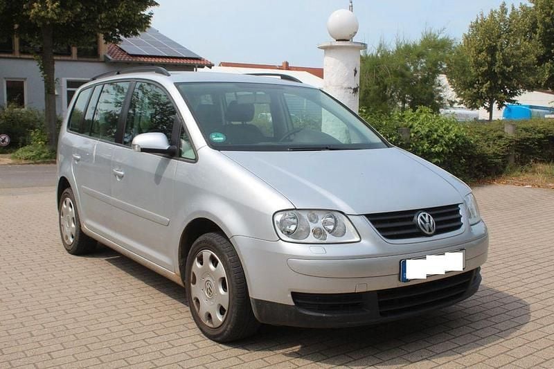Gebraucht VW Touran Trendline 102 PS (75 kW) 2005 Silber Van / Kleinbus