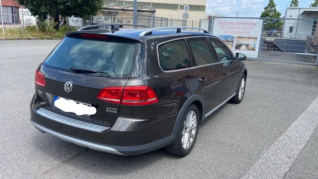 Gebraucht VW Passat Alltrack Basis 140 PS (102 kW) 2012 Schwarz Kombi