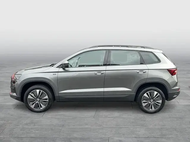 Gebraucht Skoda Karoq Tour 150 PS (110 kW) 2025 Graphitegrau metallic SUV