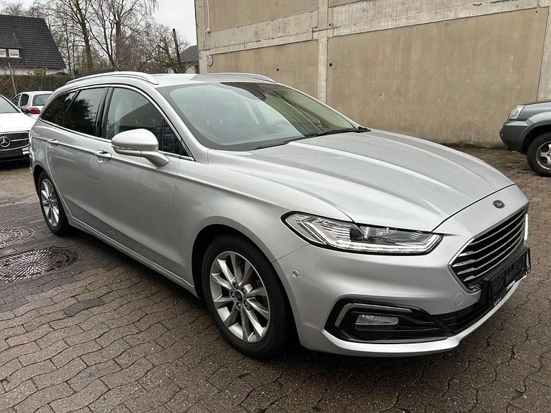 Gebraucht Ford Mondeo Titanium 150 PS (110 kW) 2020 Silber Kombi