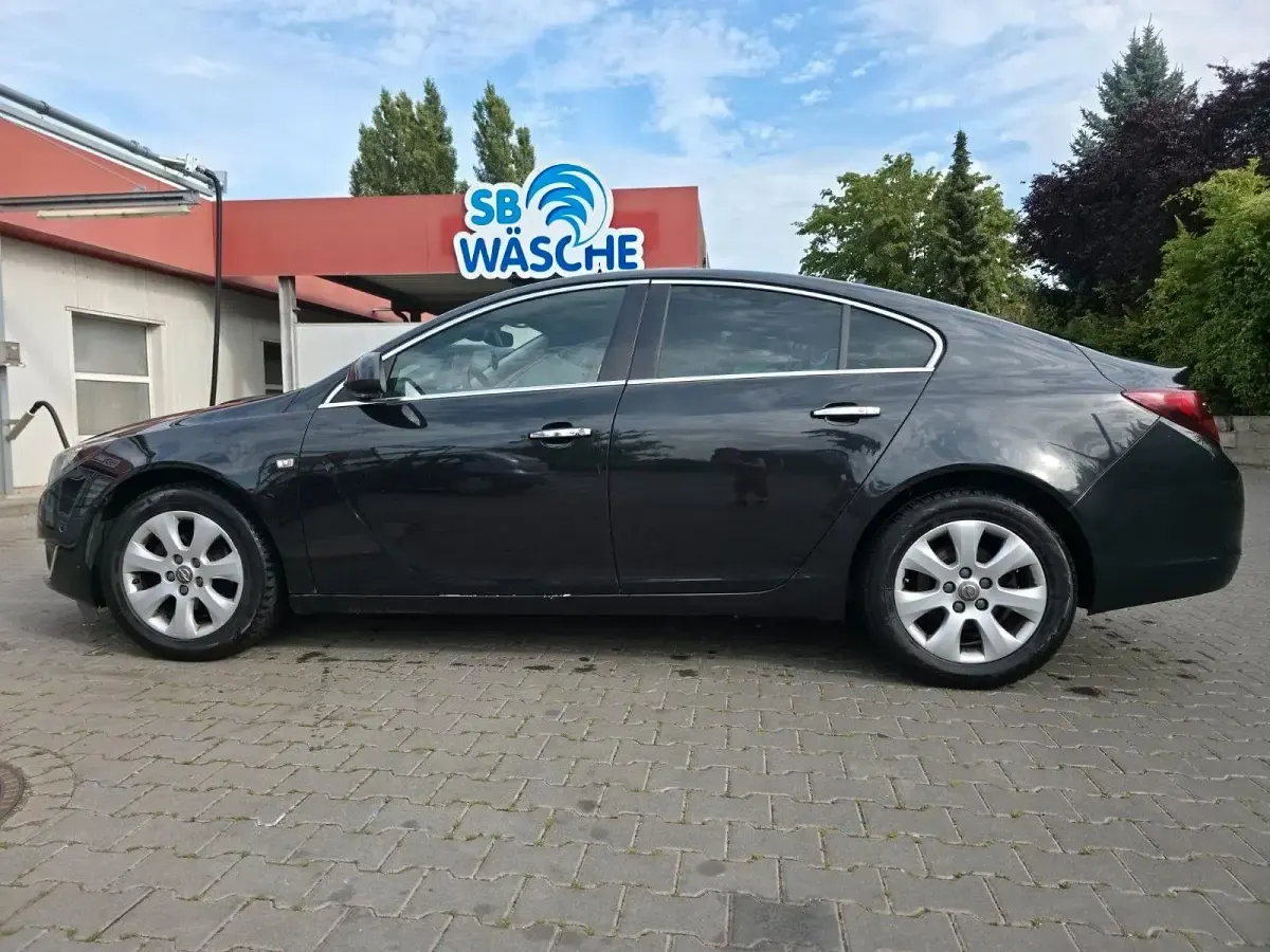 Gebraucht Opel Insignia Innovation 140 PS (102 kW) 2015 Schwarz Limousine