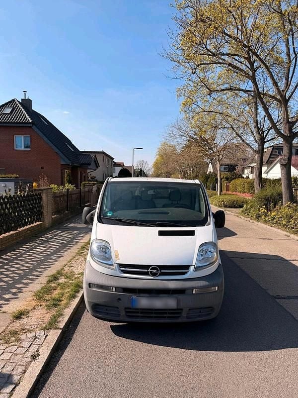 Second-hand Opel Vivaro 2003 Monovolum