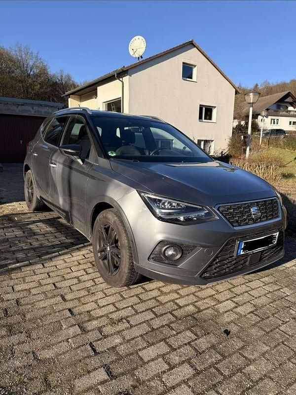 Gebraucht Seat Arona XCELLENCE 95 PS (69 kW) 2018 Grau SUV