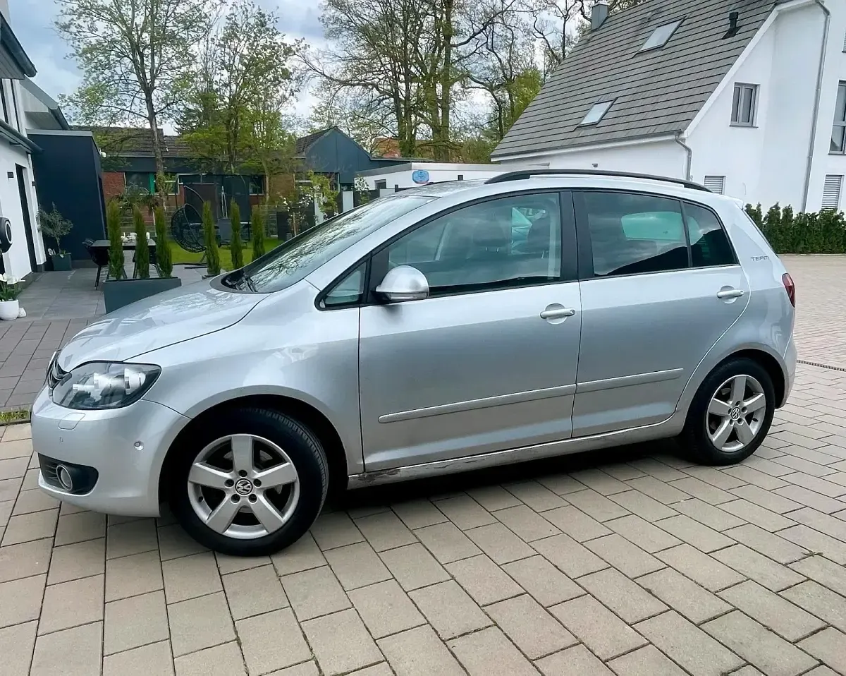 Gebraucht VW Golf VI 85 PS (62 kW) 2010 Silber Kleinwagen