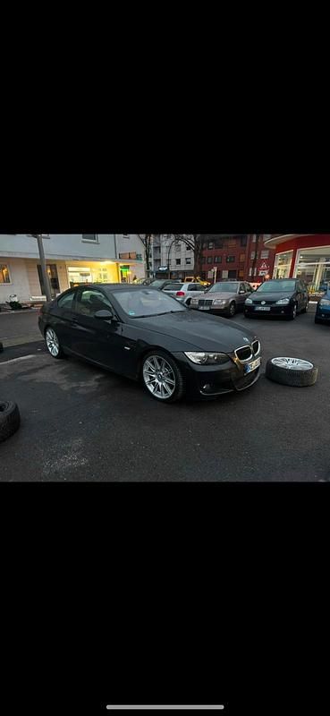 Schwarz Gebraucht 2008 BMW 335 M Sport Coupé | 9.999 € (Fairer Preis) - Bild 1/3