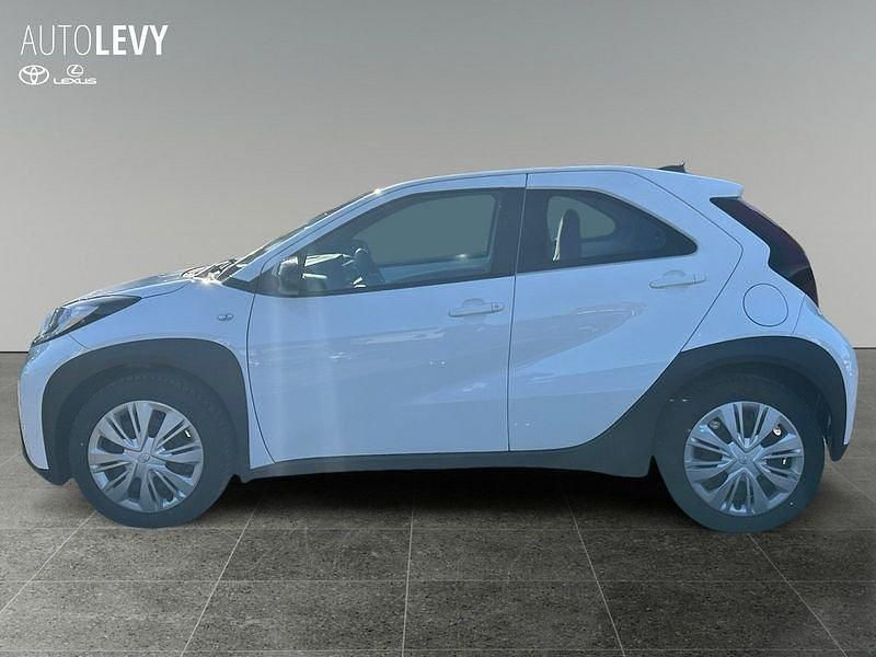 Gebraucht Toyota Aygo Edition 72 PS (52 kW) 2024 Super white 2 Kleinwagen