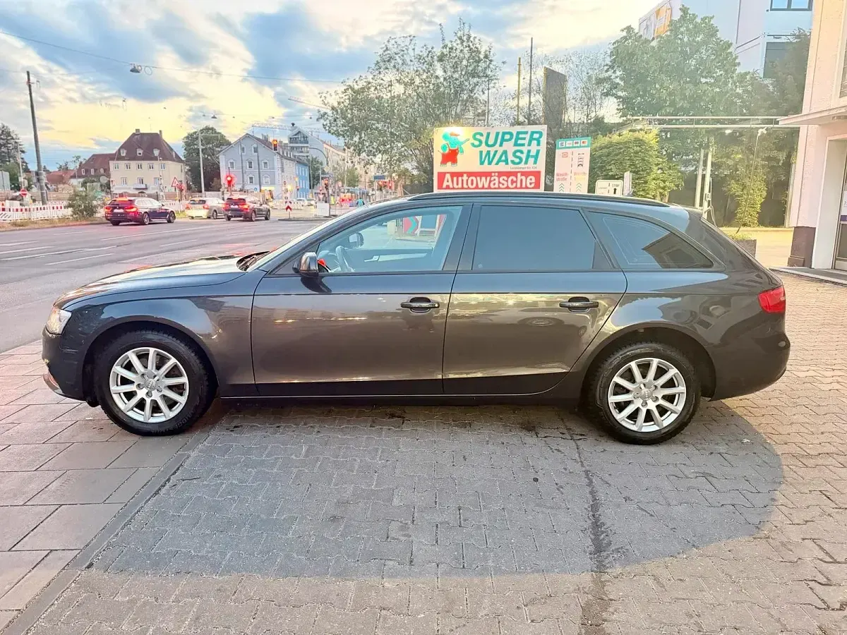 Używany Audi A4 150 KM (110 kW) 2015 Szary Kombi