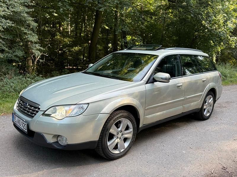 Grau Gebraucht 2007 Subaru Outback SUV | 2.750 € (Fairer Preis) - Bild 1/4