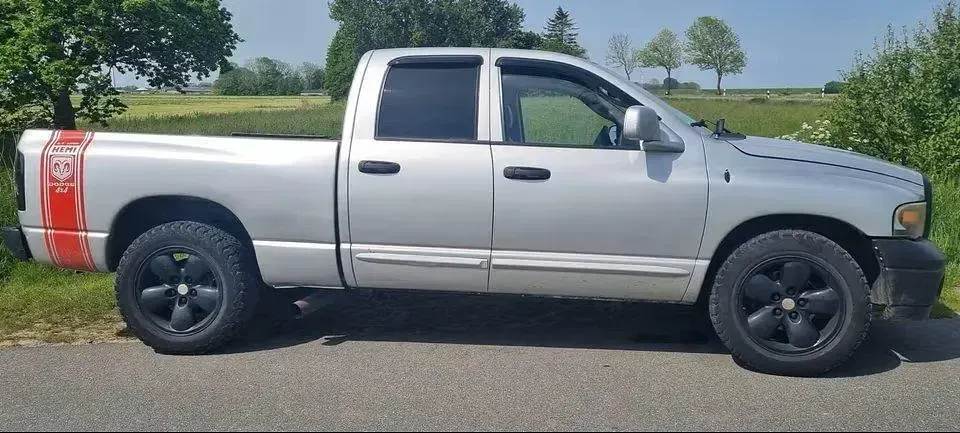 Gebraucht Dodge Ram 350 PS (257 kW) 2003 Silber Pickup