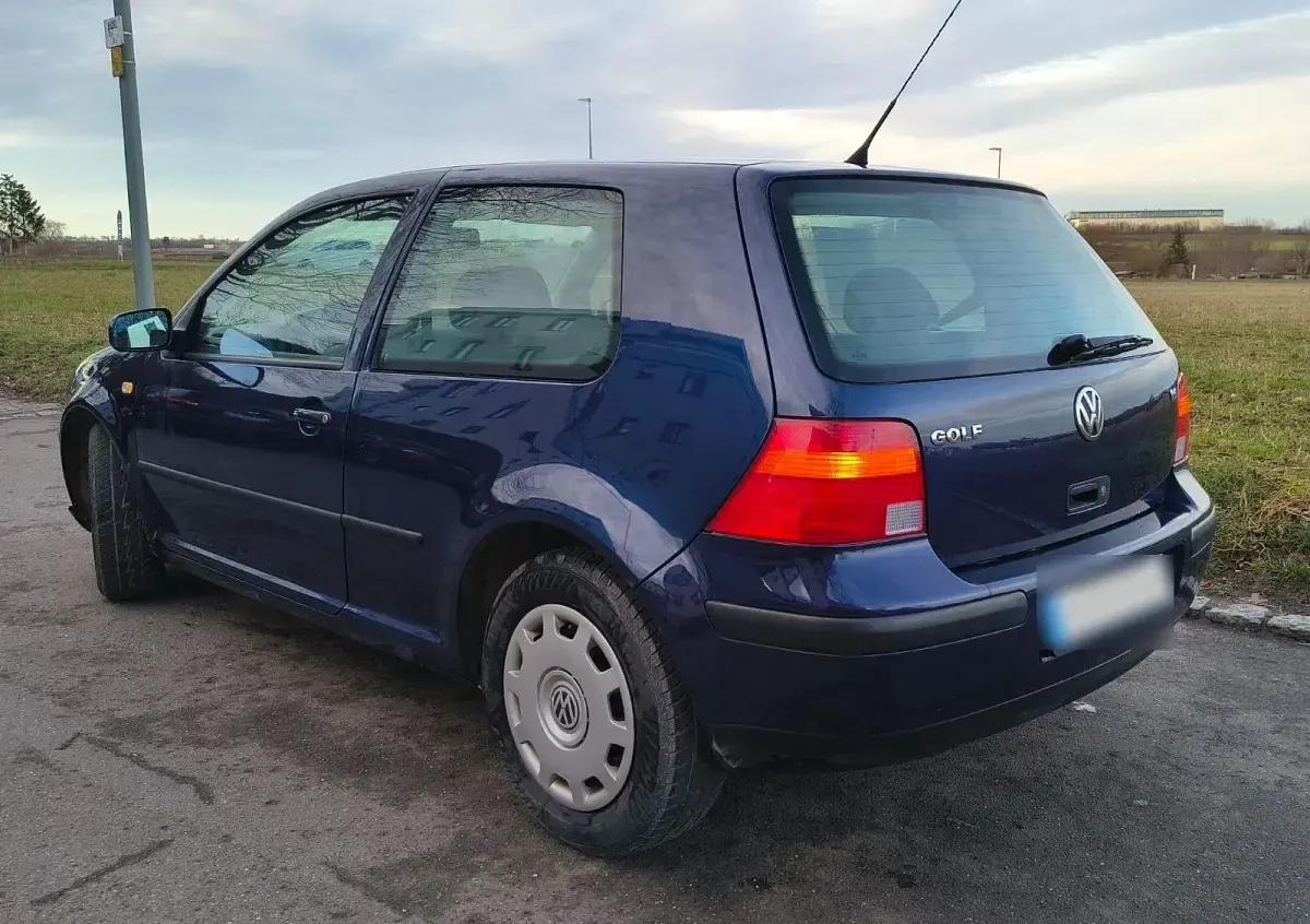 Gebraucht VW Golf IV 101 PS (74 kW) 2000 Blau Limousine