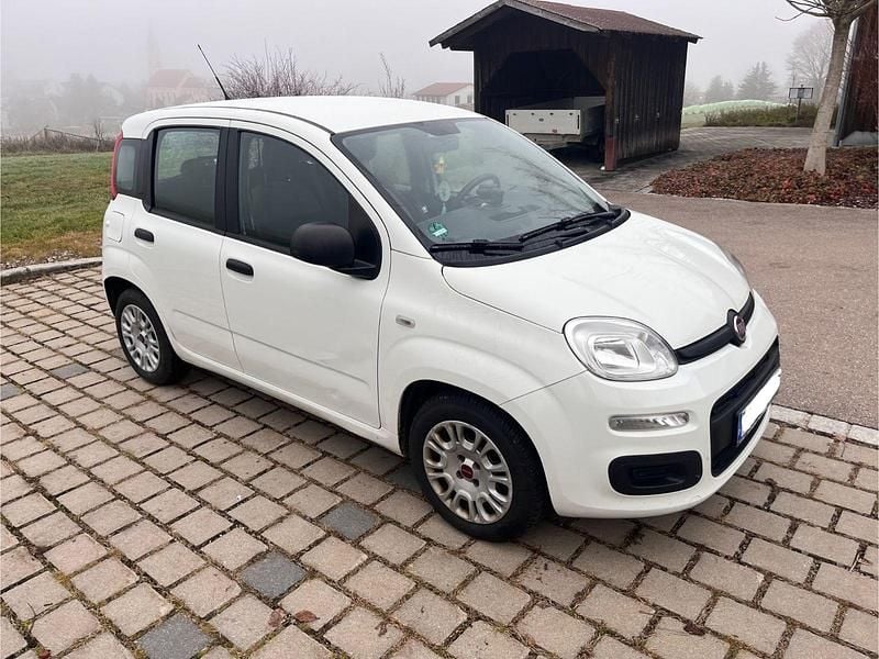 Gebraucht Fiat Panda Easy 70 PS (51 kW) 2017 Weiß Kleinwagen