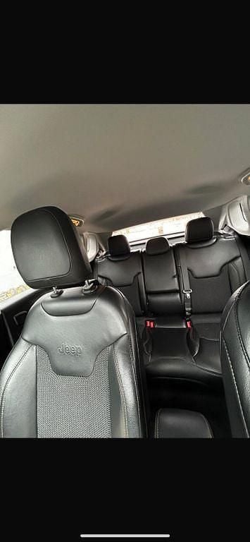 Gebraucht Jeep Compass Limited 170 PS (125 kW) 2019 Grau SUV