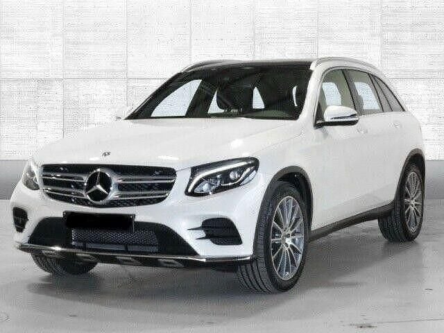 Weiß Gebraucht 2018 Mercedes GLC300 AMG line SUV | 25.990 € (Guter Preis) - Bild 1/4