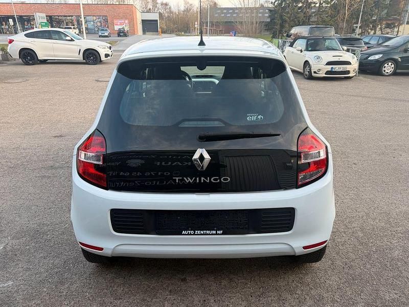 Gebraucht Renault Twingo Experience 69 PS (50 kW) 2017 Weiß Kleinwagen