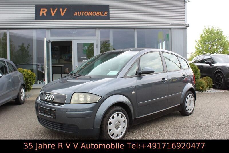 Grau Gebraucht 2002 Audi A2 Kleinwagen | 2.888 € (Fairer Preis) - Bild 1/4