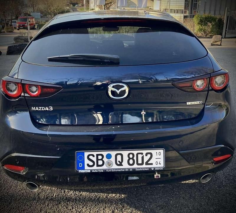 Gebraucht Mazda 3 Exclusive-Line 186 PS (136 kW) 2023 Blau Limousine