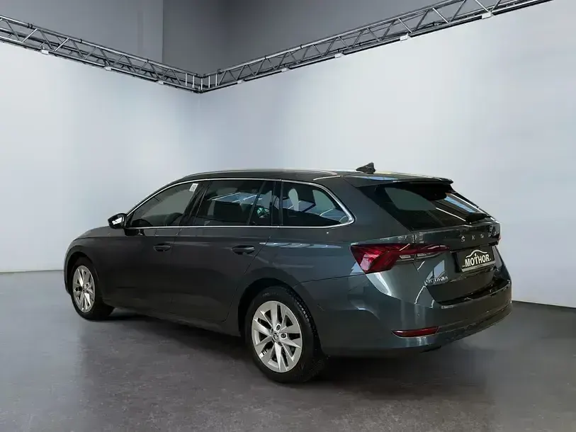 Gebraucht Skoda Octavia Style 150 PS (110 kW) 2021 Quarzgrau Kombi