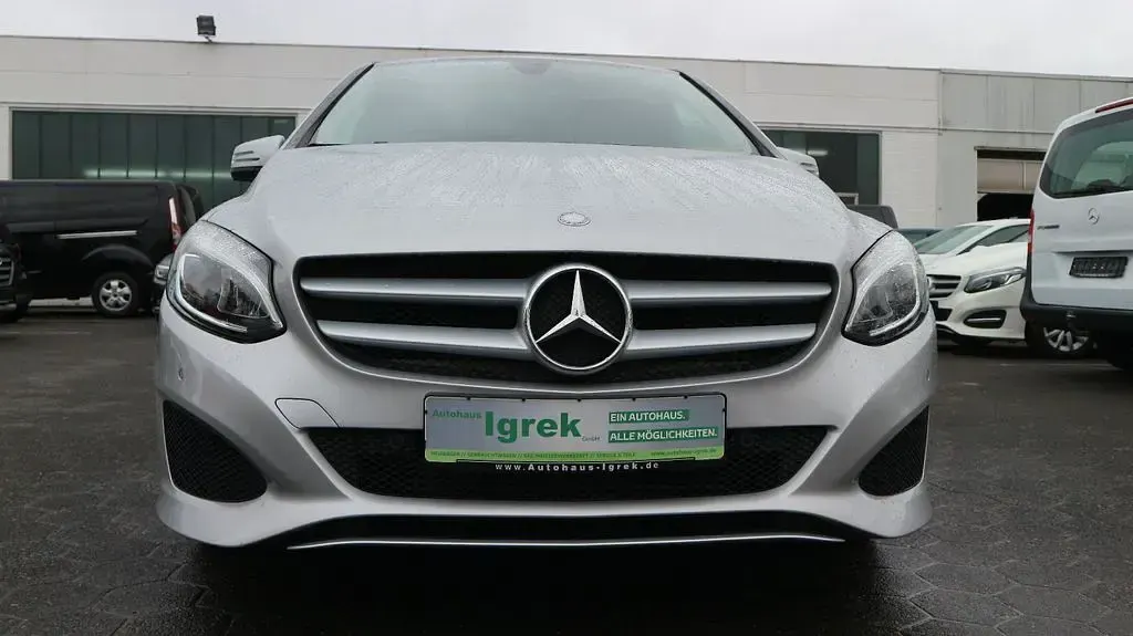 Gebraucht Mercedes B220 177 PS (130 kW) 2016 Silber Kleinwagen