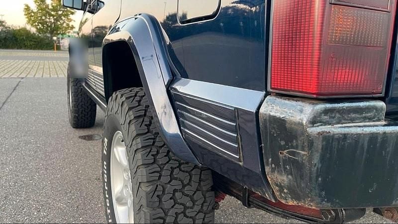 Gebraucht Jeep Cherokee 178 PS (130 kW) 1996 Blau SUV