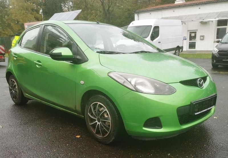 Grün Gebraucht 2008 Mazda 2 Independence Limousine | 1.800 € (Fairer Preis) - Bild 1/4