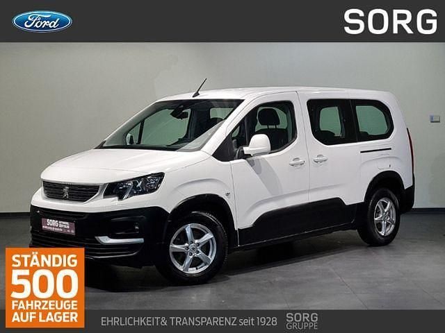 Weiß, schneeweiß Gebraucht 2021 Peugeot Rifter Active Van / Kleinbus | 18.390 € (Guter Preis) - Bild 1/4