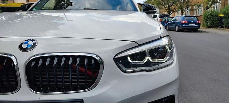 Weiß Gebraucht 2016 BMW 118 Sport Line Kleinwagen | 14.900 € (Fairer Preis) - Bild 1/4