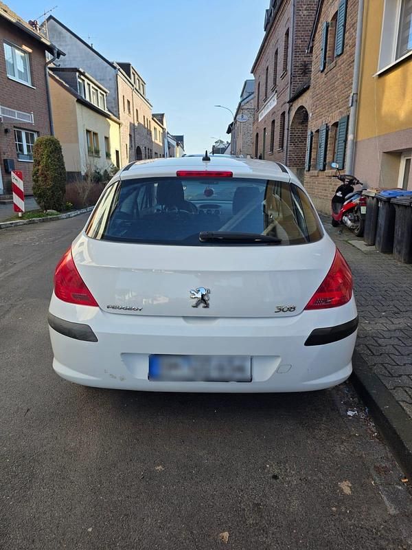 Gebraucht Peugeot 308 110 PS (80 kW) 2010 Weiß Coupé