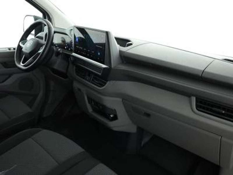 Gebraucht VW T7 150 PS (110 kW) 2025 Clear white Van