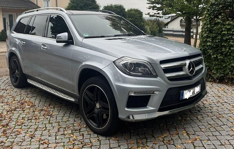 Silber Gebraucht 2016 Mercedes GL500 SUV | 39.900 € - Bild 1/4