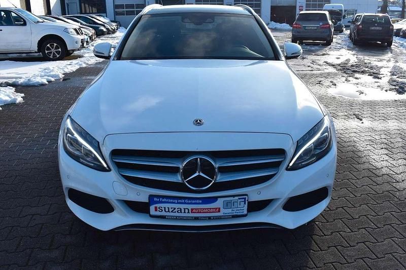 Gebraucht Mercedes C220 170 PS (125 kW) 2018 Weiß Kombi
