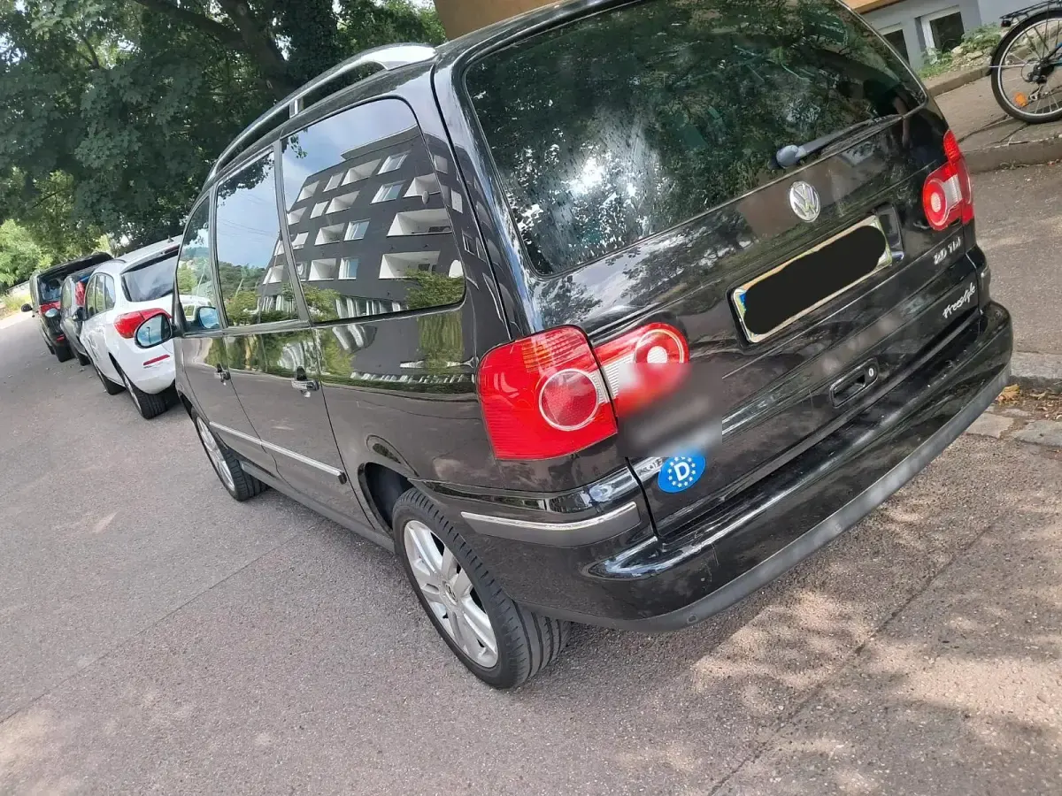 Gebraucht VW Sharan 140 PS (102 kW) 2006 Schwarz Van / Kleinbus