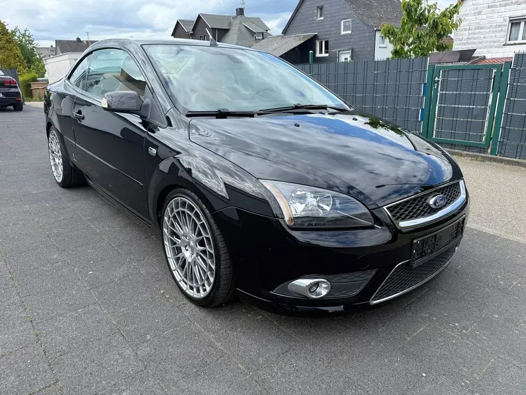 Occasion Ford Focus Cabriolet Titanium 145 ch (106 kW) 2007 Noir Cabriolet