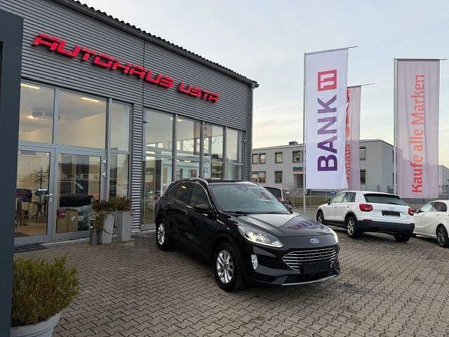 Gebraucht Ford Kuga Titanium 120 PS (88 kW) 2022 Schwarz SUV