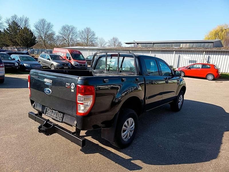 Gebraucht Ford Ranger XL 150 PS (110 kW) 2015 Pantherschwarz metallic Pickup
