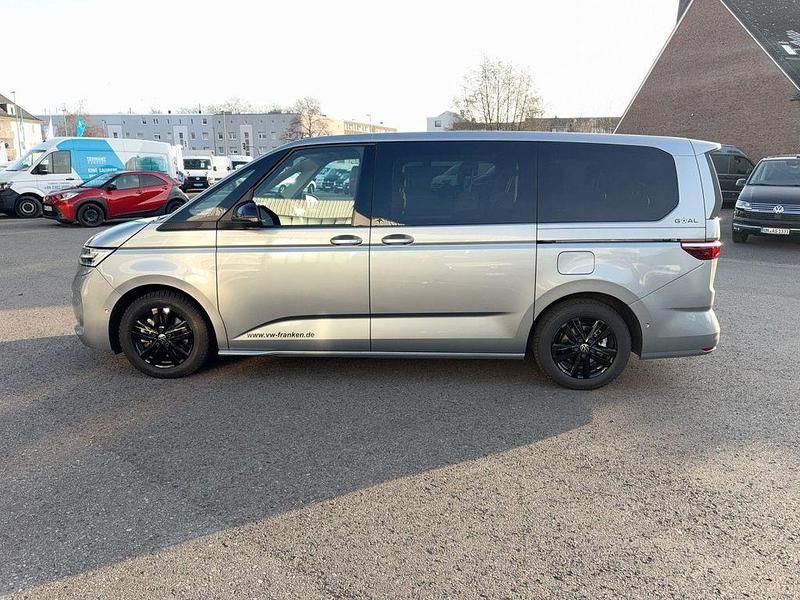 Gebraucht VW Multivan Life 177 PS (130 kW) 2025 Silber Van