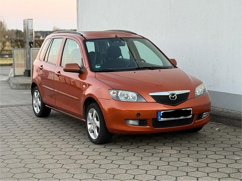 Gebraucht Mazda 2 80 PS (58 kW) 2003 Orange Kleinwagen