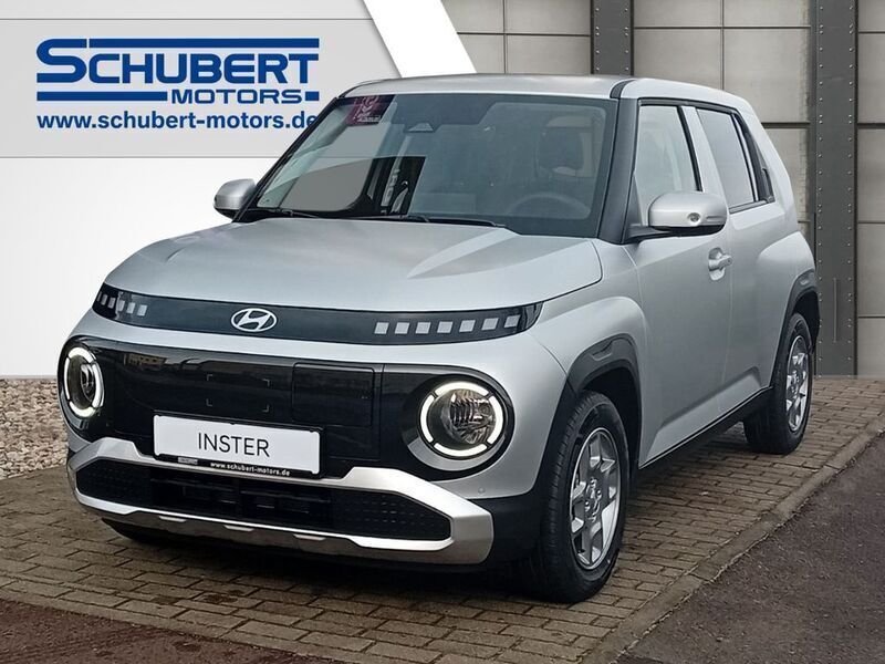 Aero silver Gebraucht 2025 Hyundai Inster Trend Kleinwagen | 23.900 € (Fairer Preis) - Bild 1/4