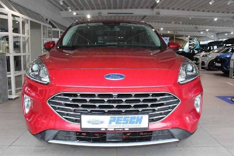 Gebraucht Ford Kuga Titanium 224 PS (164 kW) 2022 Rot SUV