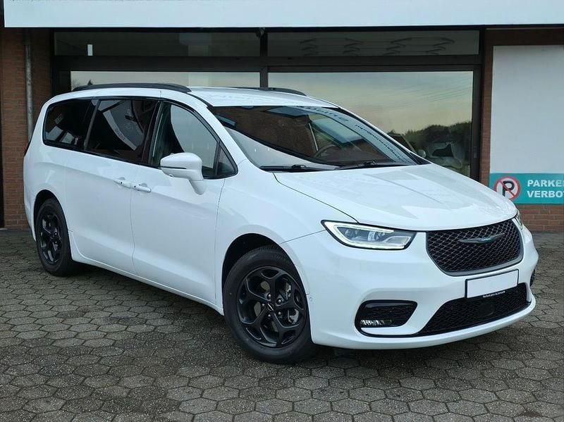 Gebraucht Chrysler Pacifica 264 PS (194 kW) 2021 Weiß Van / Kleinbus
