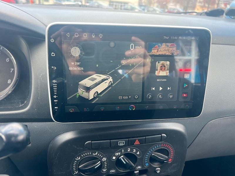 Gebraucht Daihatsu Cuore 75 PS (55 kW) 2004 Blau Kleinwagen