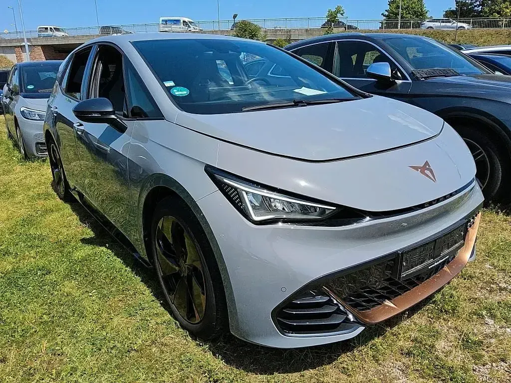 Gebraucht Cupra Born 150 kW (204 PS) 2024 Grau Kleinwagen