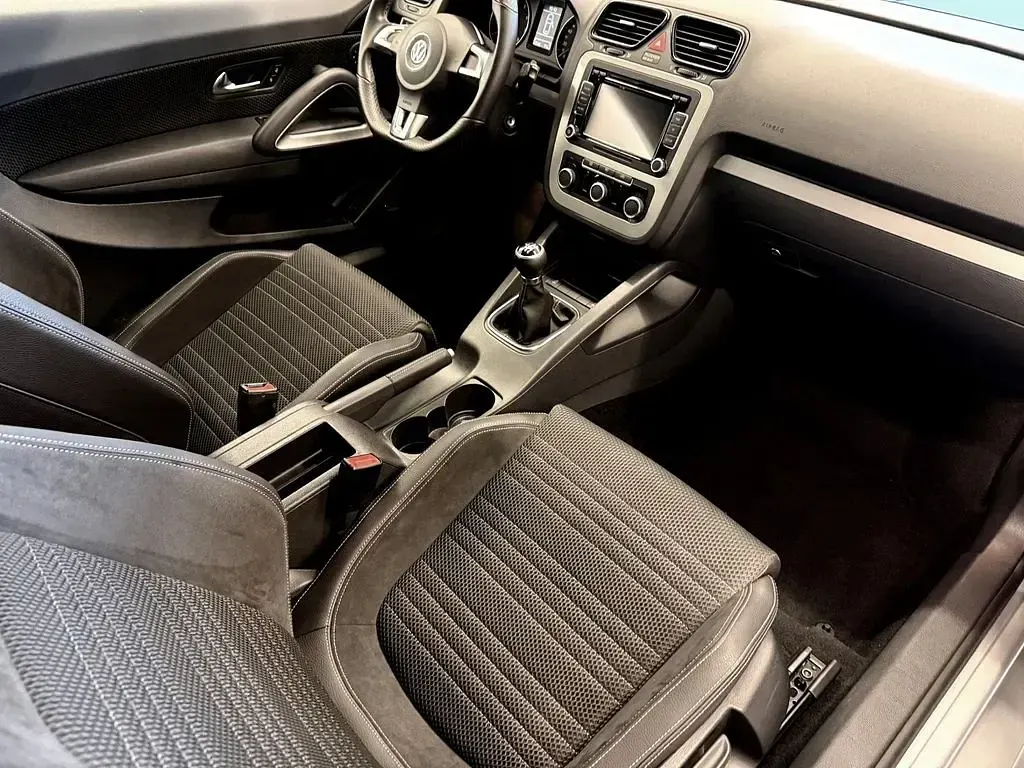 Gebraucht VW Scirocco 122 PS (89 kW) 2012 Reflexsilber Coupé