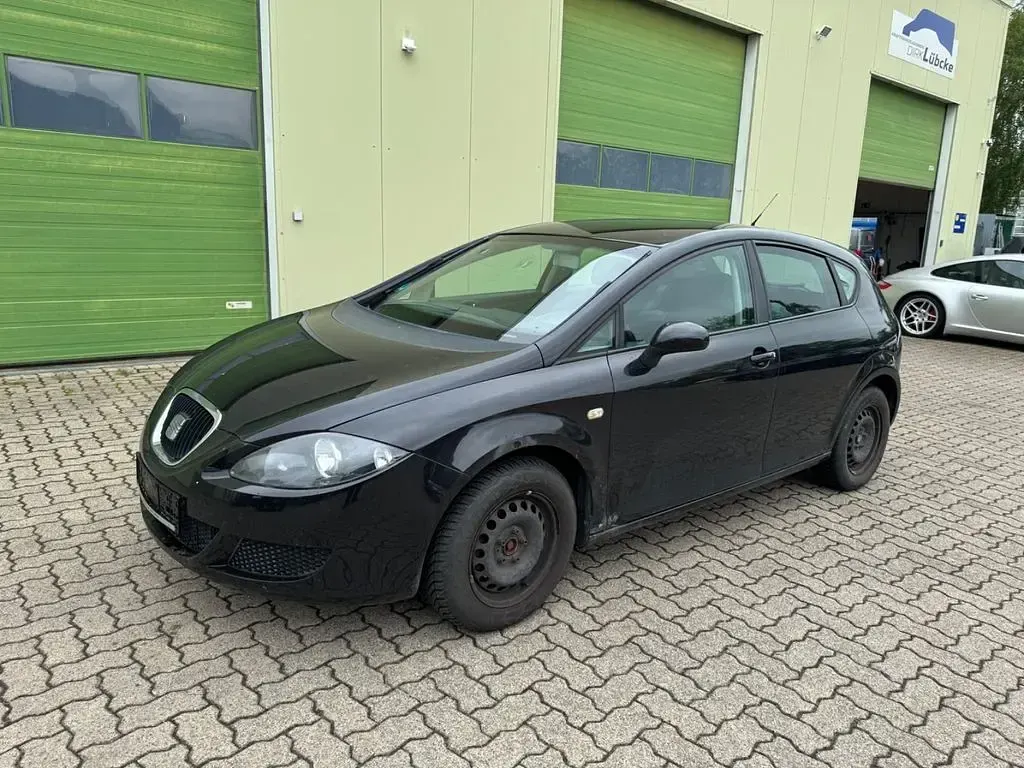 Używany Seat Leon Reference 102 KM (75 kW) 2007 Hatchback